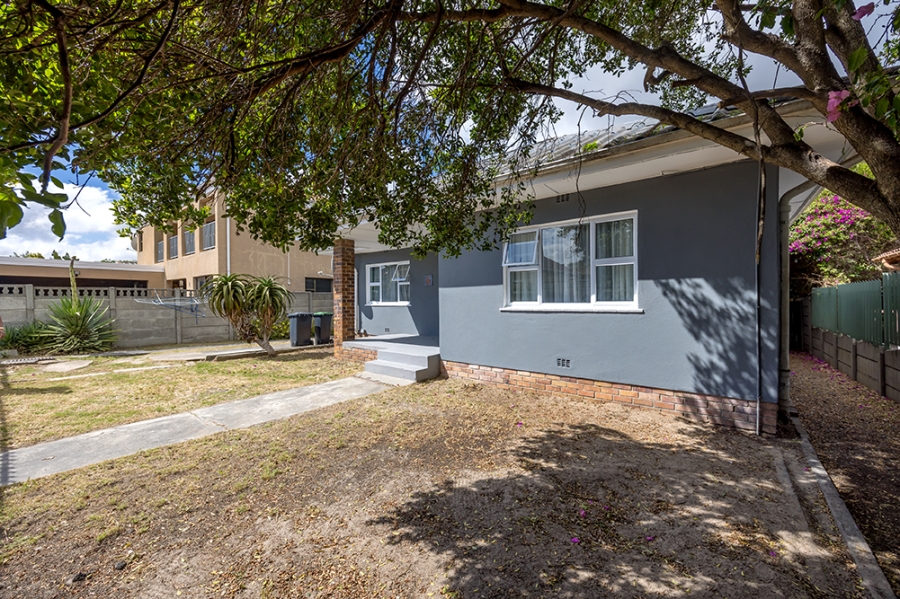 3 Bedroom Property for Sale in Oakdale Western Cape